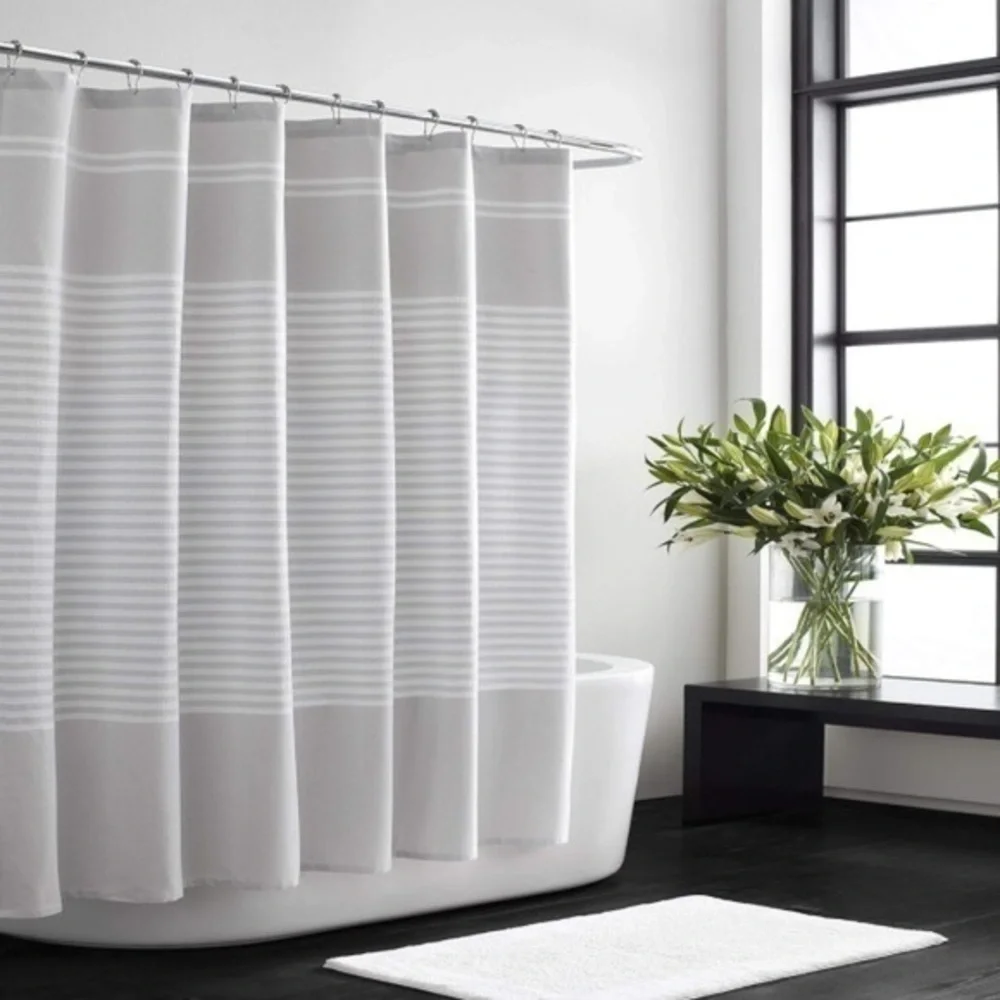 NWT Vera Wang 100% Cotton Lightweight Shower Curtain 70